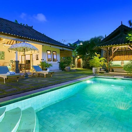 Villa Te Kawau Seminyak Extérieur photo